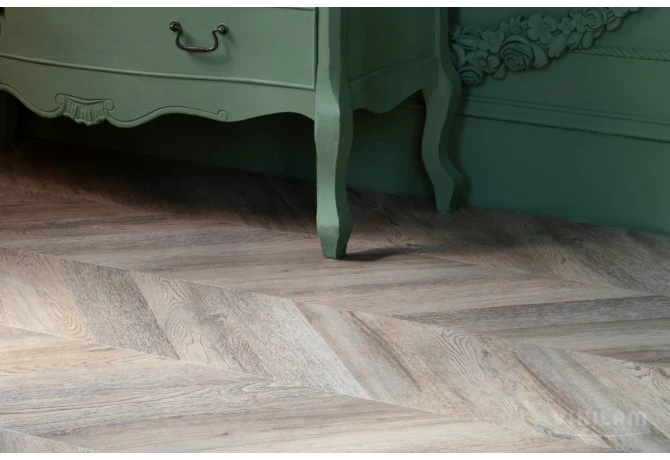 Плитка Vinilam PARQUET CHEVRON 8, 5 mm RI153616CL4 Шеврон Шампань