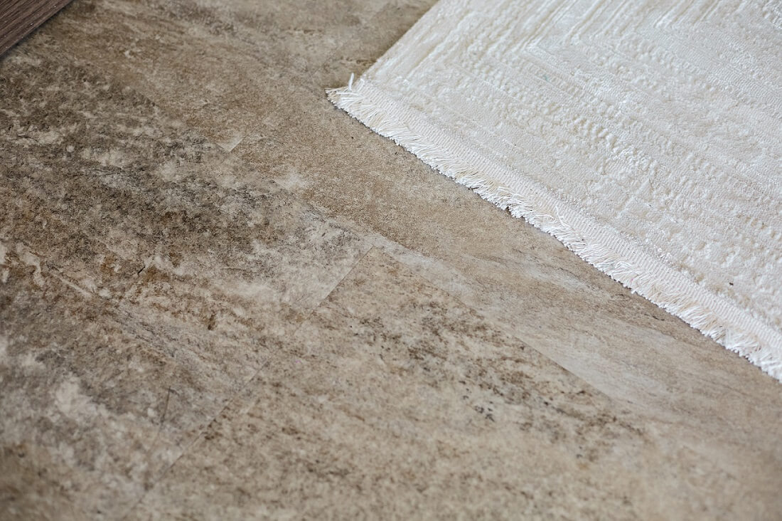SPC-ламинат Home Expert Rock Saffron 9104