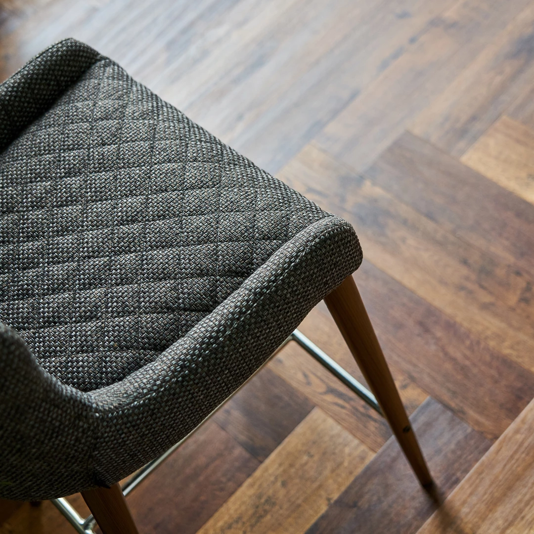 Плитка Vinilam PARQUET HERRINGBONE 6, 5 мм IS11155 Парижский Паркет