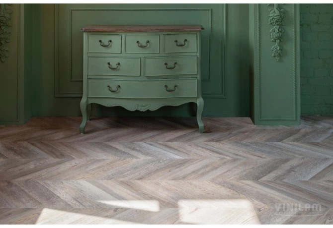 Плитка Vinilam PARQUET CHEVRON 8, 5 mm RI153616CL4 Шеврон Шампань