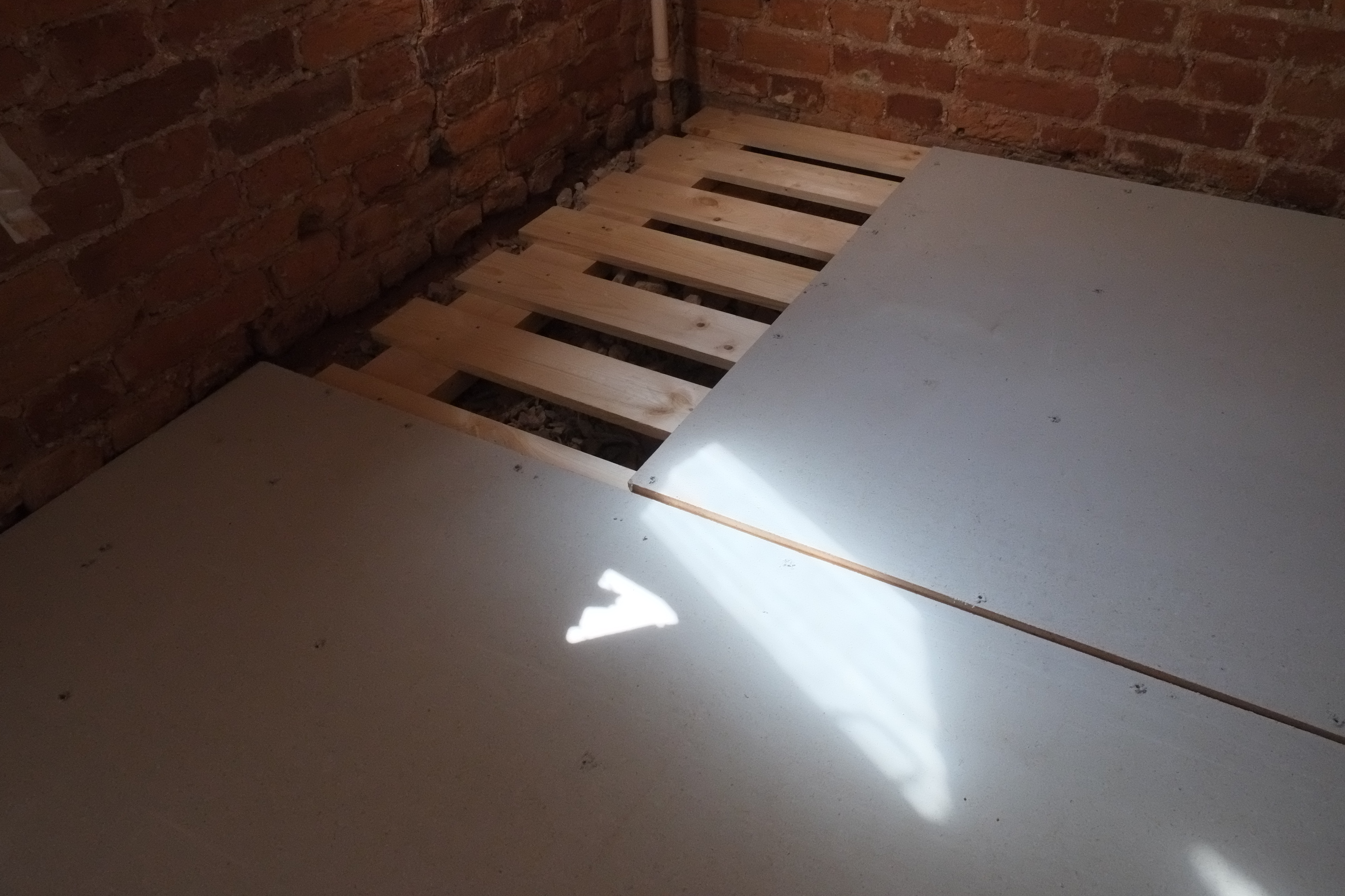 �� ������ �������� �������� ��� 122 �2  2