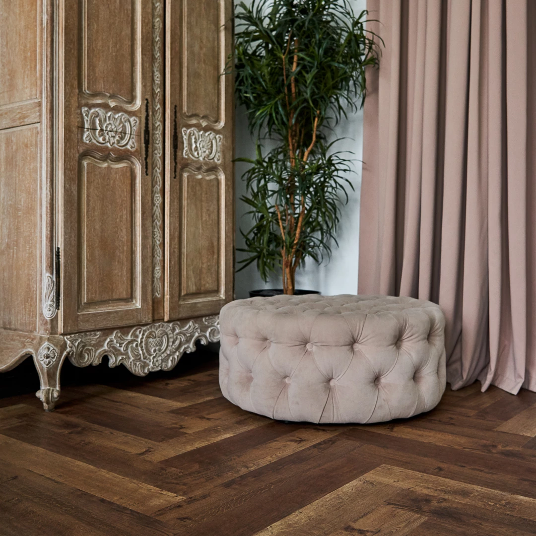 Плитка Vinilam PARQUET HERRINGBONE 6, 5 мм IS11177 Версальский Паркет
