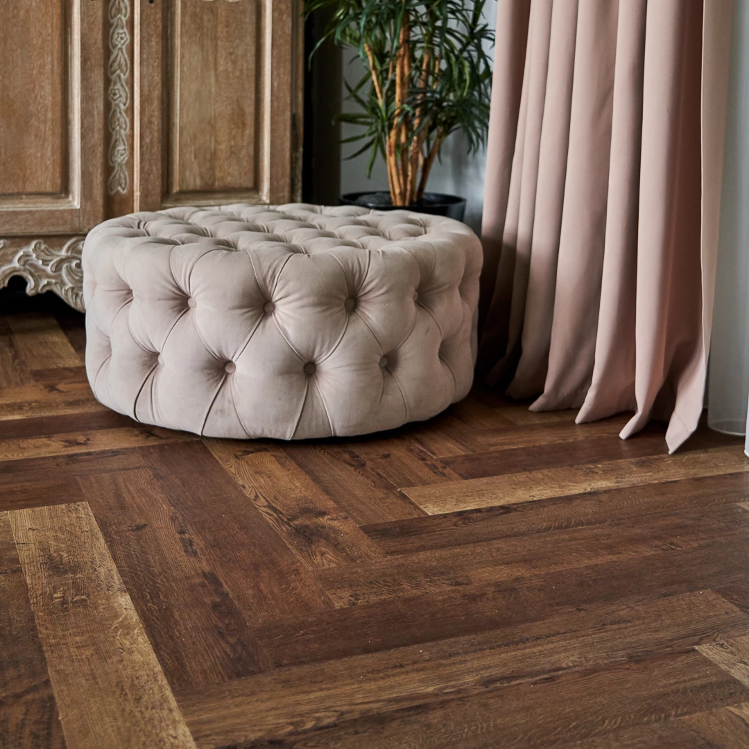 Плитка Vinilam PARQUET HERRINGBONE 6, 5 мм IS11177 Версальский Паркет