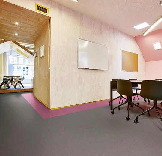Мармолеум Forbo Concrete 3735 purple shimmer