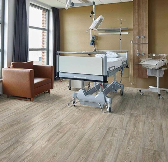 Линолеум Forbo SureStep Wood 18372