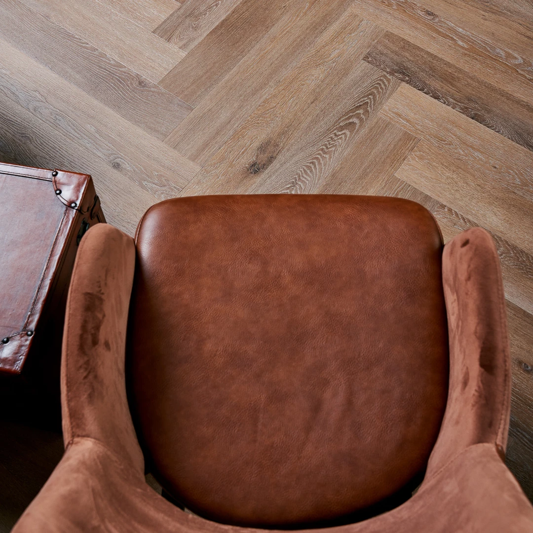 Плитка Vinilam PARQUET HERRINGBONE 6, 5 мм IS11199 Венецианский Паркет