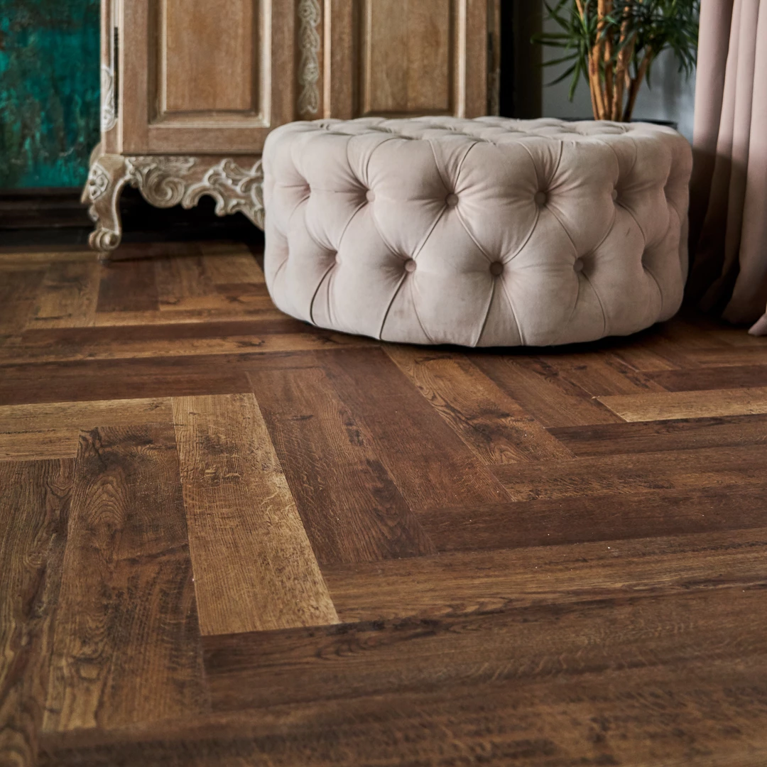 Плитка Vinilam PARQUET HERRINGBONE 6, 5 мм IS11177 Версальский Паркет