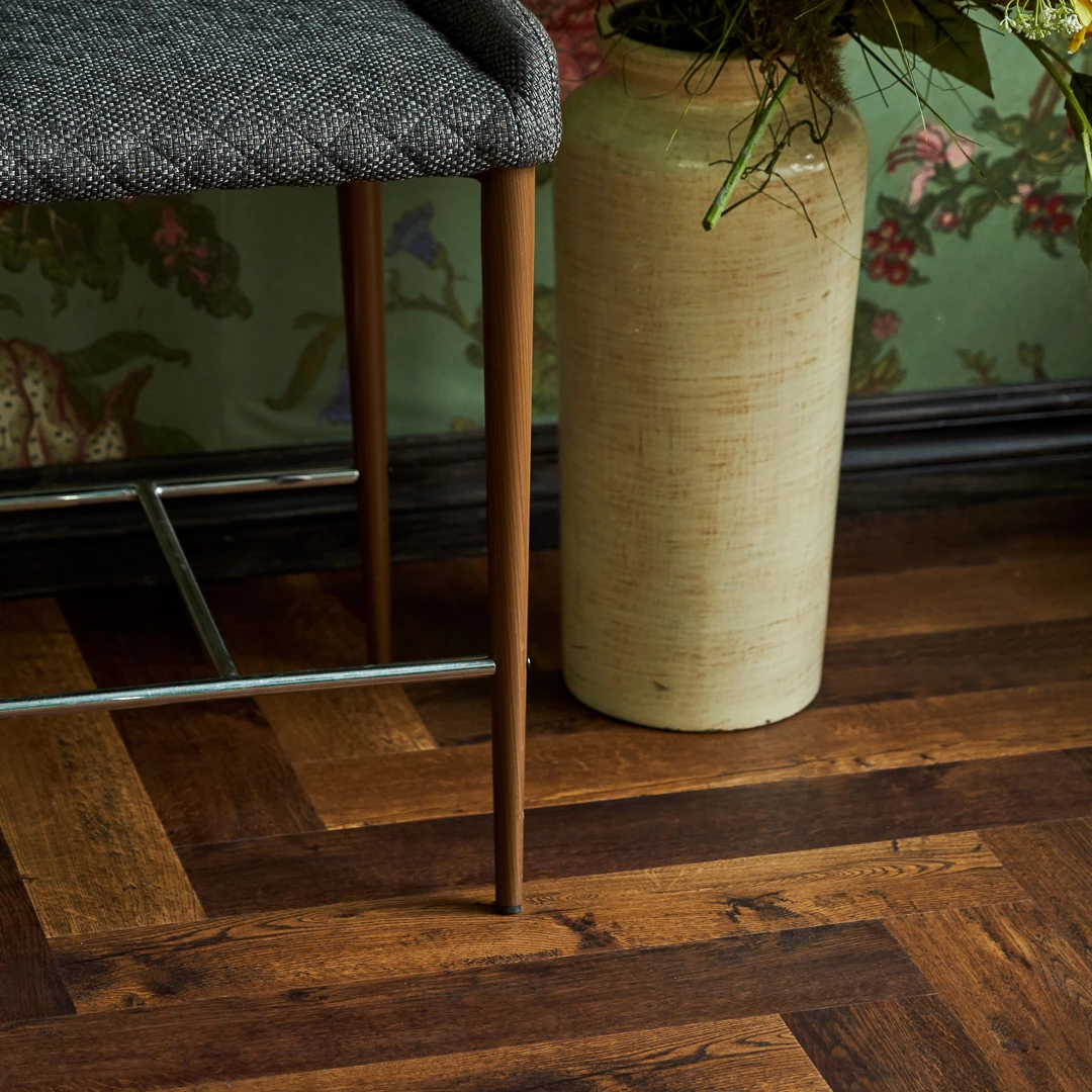 Плитка Vinilam PARQUET HERRINGBONE 6, 5 мм IS11155 Парижский Паркет
