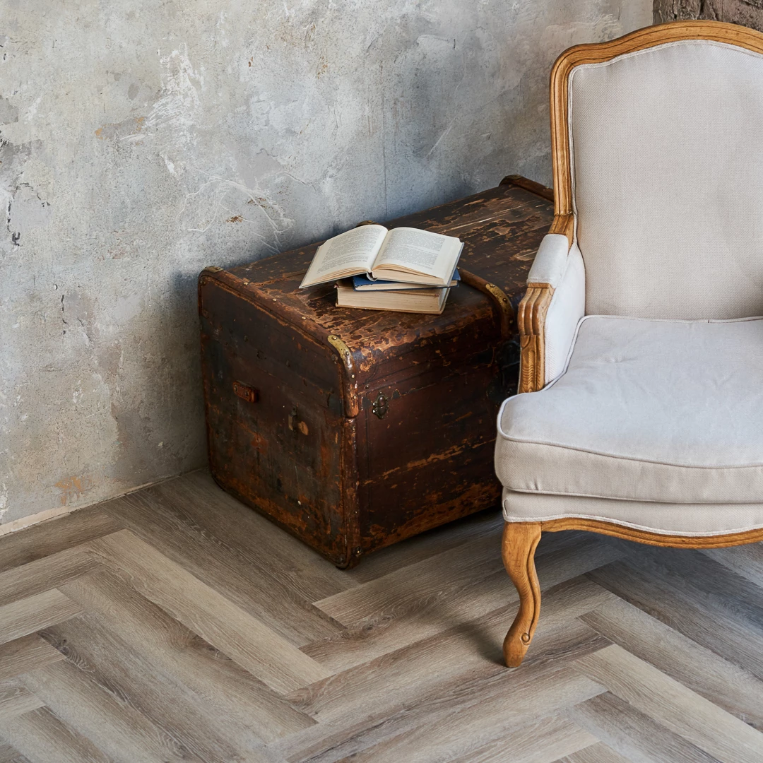 Плитка Vinilam PARQUET HERRINGBONE 6, 5 мм IS11122 Эрамитаж Паркет