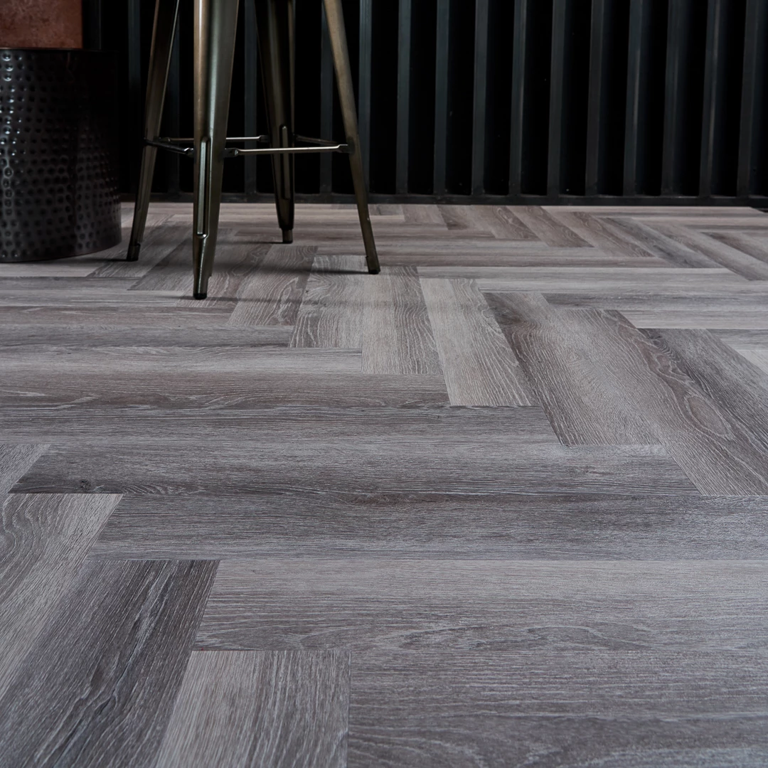 Плитка Vinilam PARQUET HERRINGBONE 6, 5 мм IS11144 Микеланджело Паркет