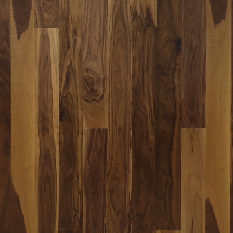 Паркетная доска Карелия ОРЕХ STORY 138х2000 COUNTRY LACQUERED