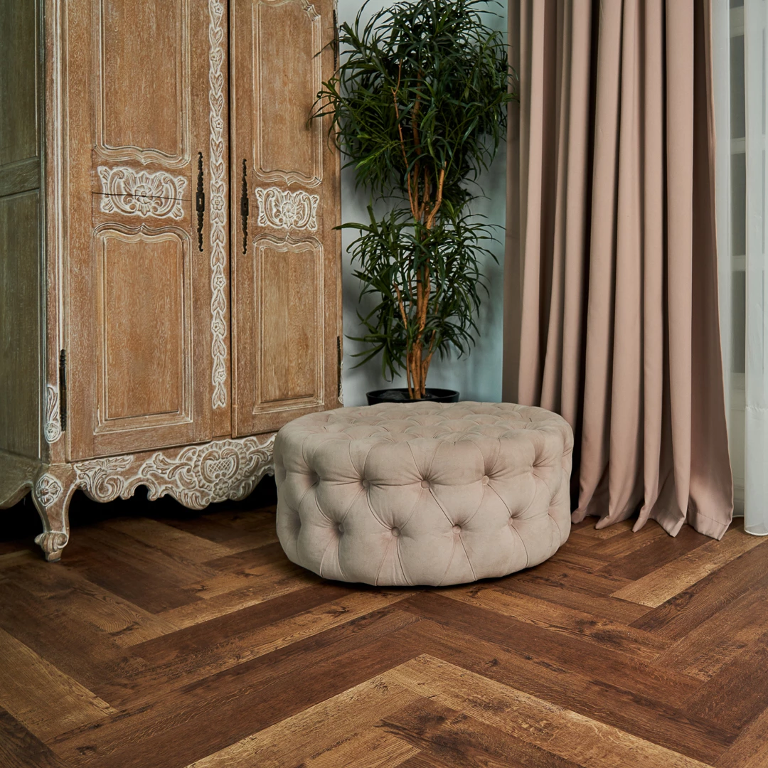 Плитка Vinilam PARQUET HERRINGBONE 6, 5 мм IS11177 Версальский Паркет