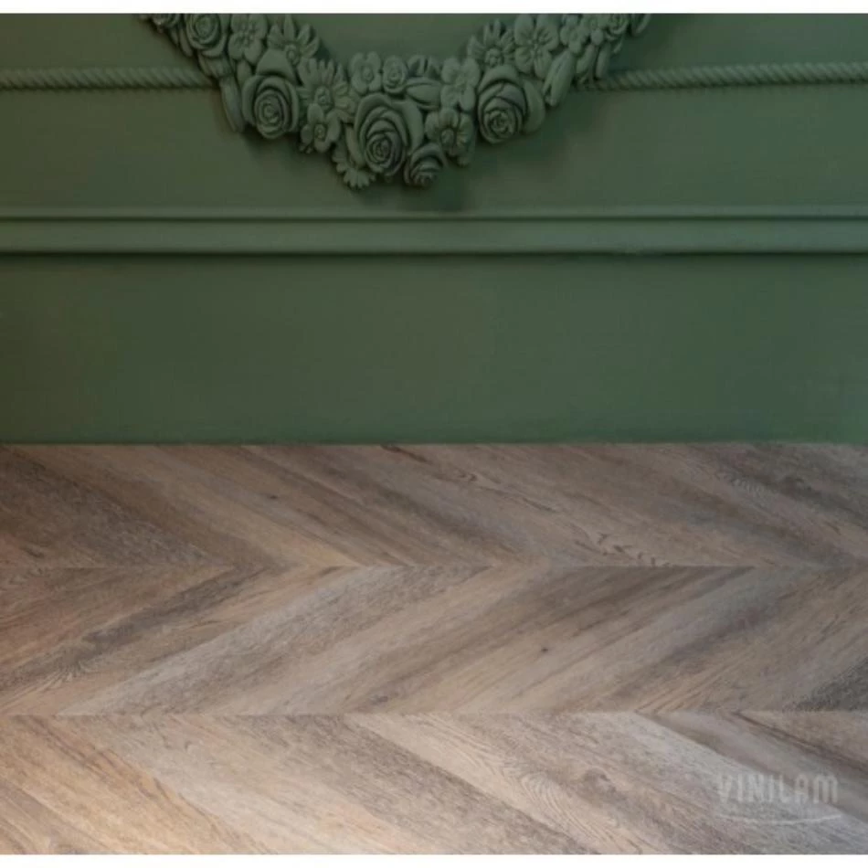 Плитка Vinilam PARQUET CHEVRON 8, 5 mm RI153616CL4 Шеврон Шампань