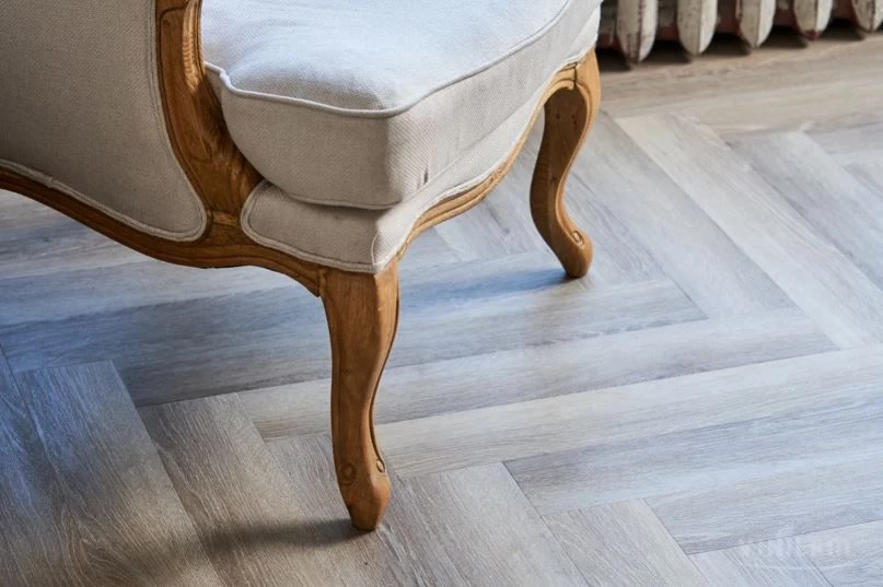 Плитка Vinilam PARQUET HERRINGBONE Glue 2, 5 mm GD11122 Паркет Эрмитаж