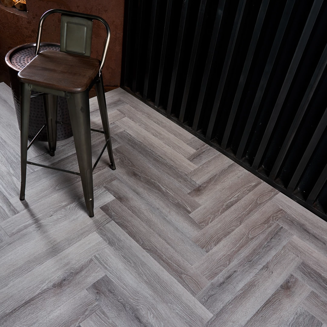 Плитка Vinilam PARQUET HERRINGBONE 6, 5 мм IS11144 Микеланджело Паркет