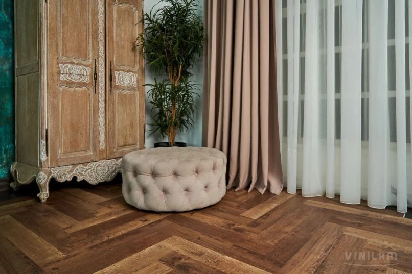 Плитка Vinilam PARQUET HERRINGBONE Glue 2, 5 mm GD11177 Паркет Версальский