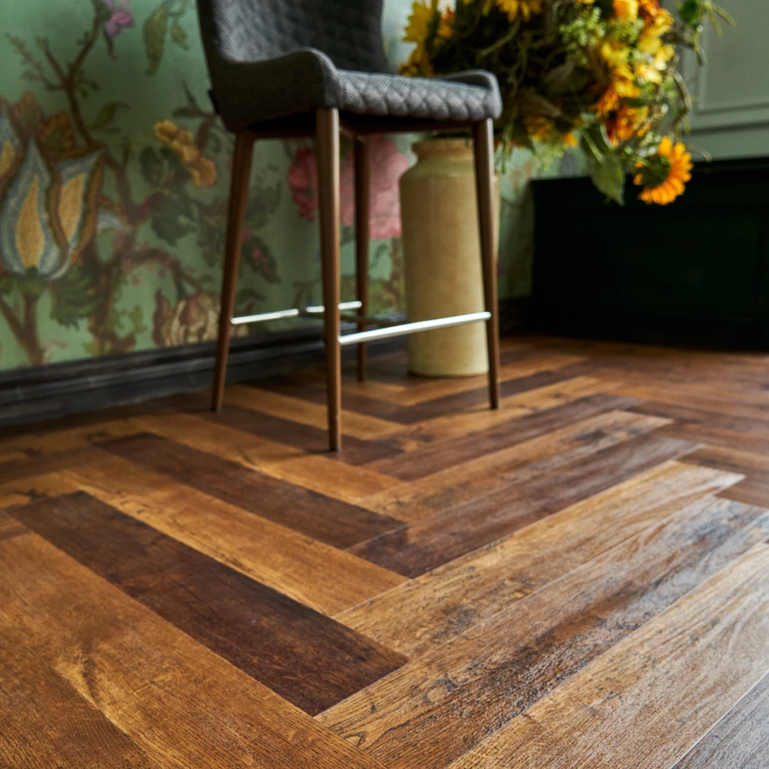 Плитка Vinilam PARQUET HERRINGBONE 6, 5 мм IS11155 Парижский Паркет